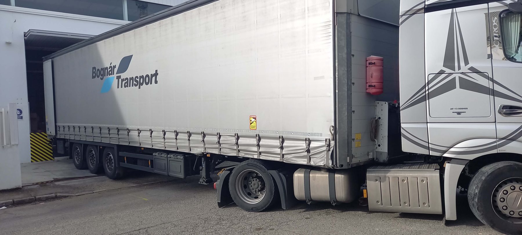 Bognár Transport kamion